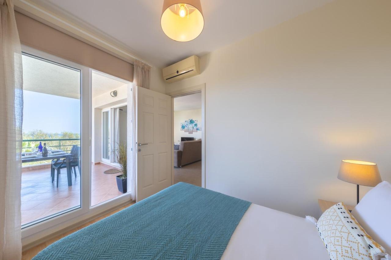 Thalassa Beach Family & Waterpark Resort Vokolidha Exterior foto