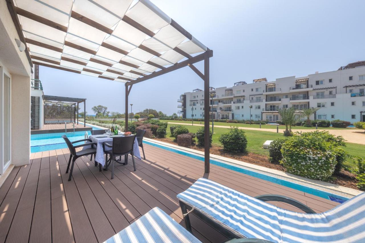 Thalassa Beach Family & Waterpark Resort Vokolidha Exterior foto