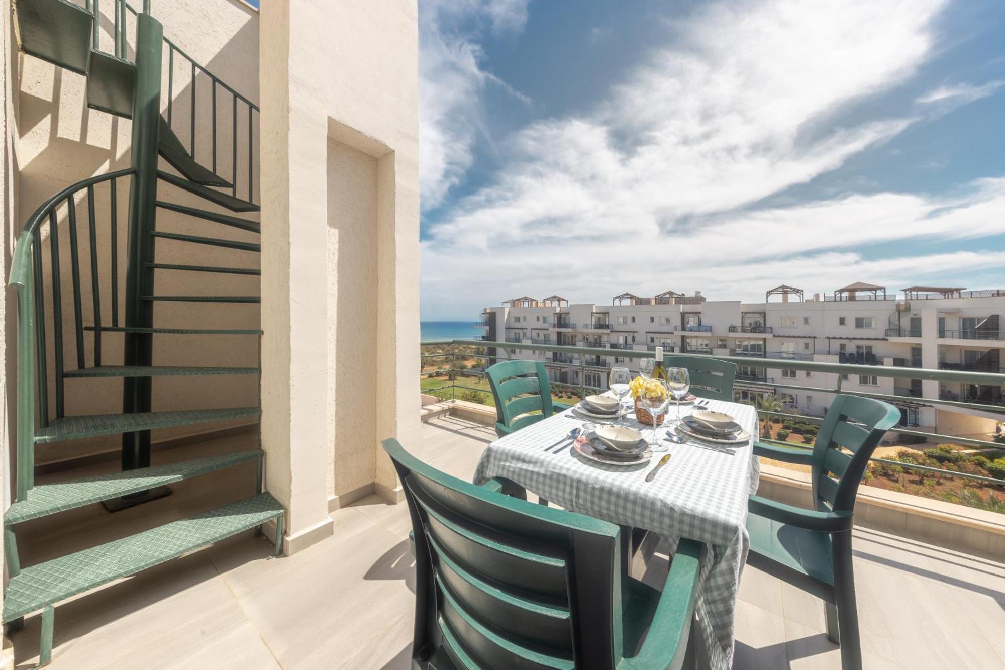 Thalassa Beach Family & Waterpark Resort Vokolidha Zimmer foto